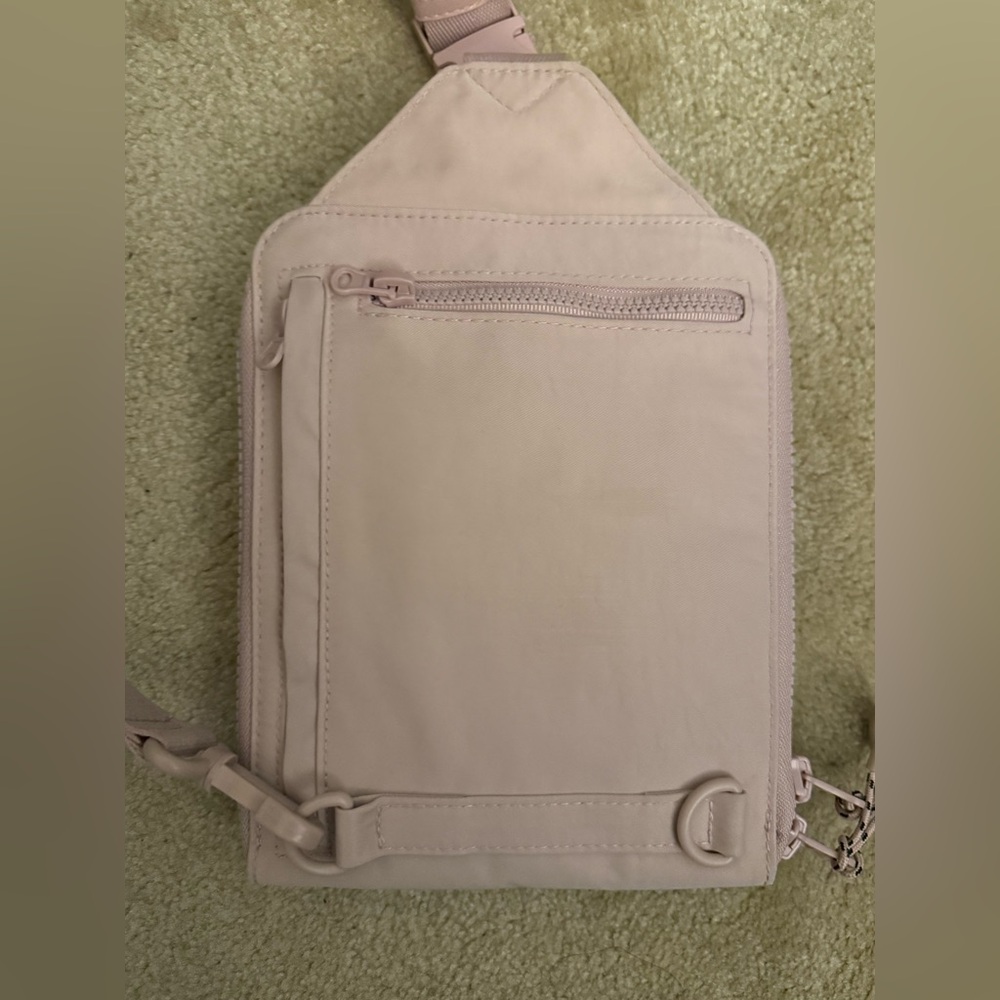 Beis Crossbody Bag/Sport Sling - Picture 8 of 8
